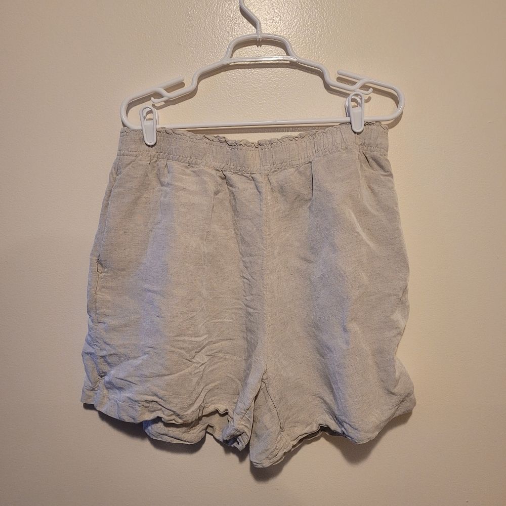 H&M Womans Linen Blend Shorts